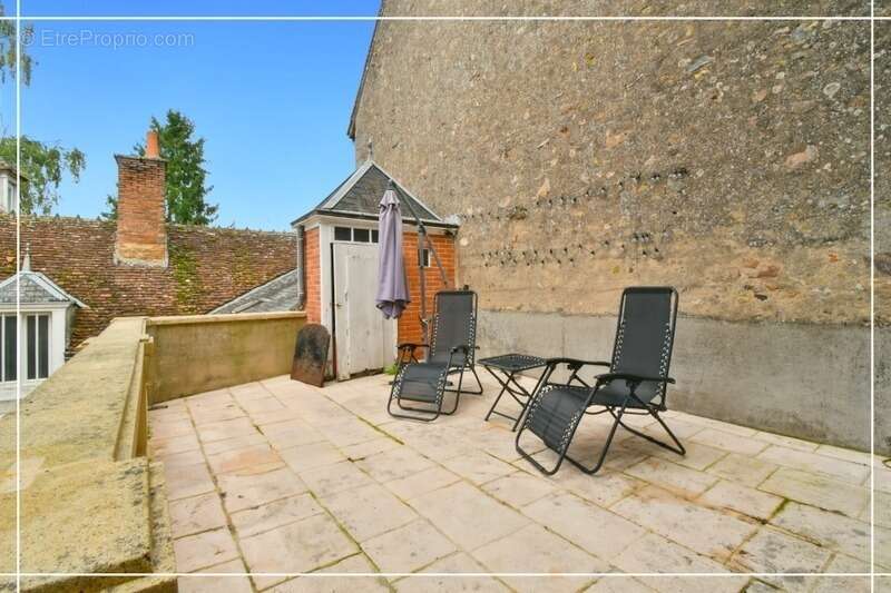 Maison à CHATEAUMEILLANT