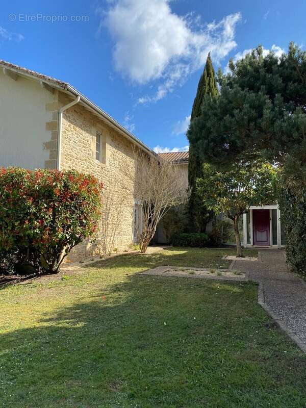 Maison à BAZAS