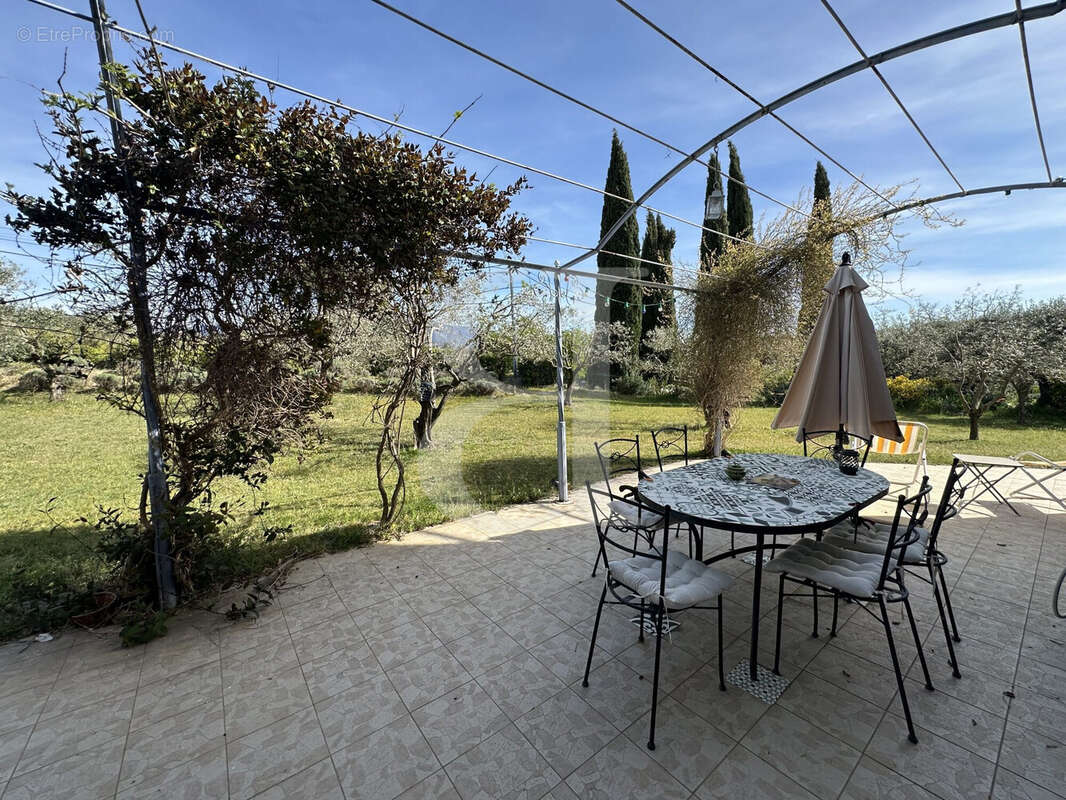 Maison à VAISON-LA-ROMAINE