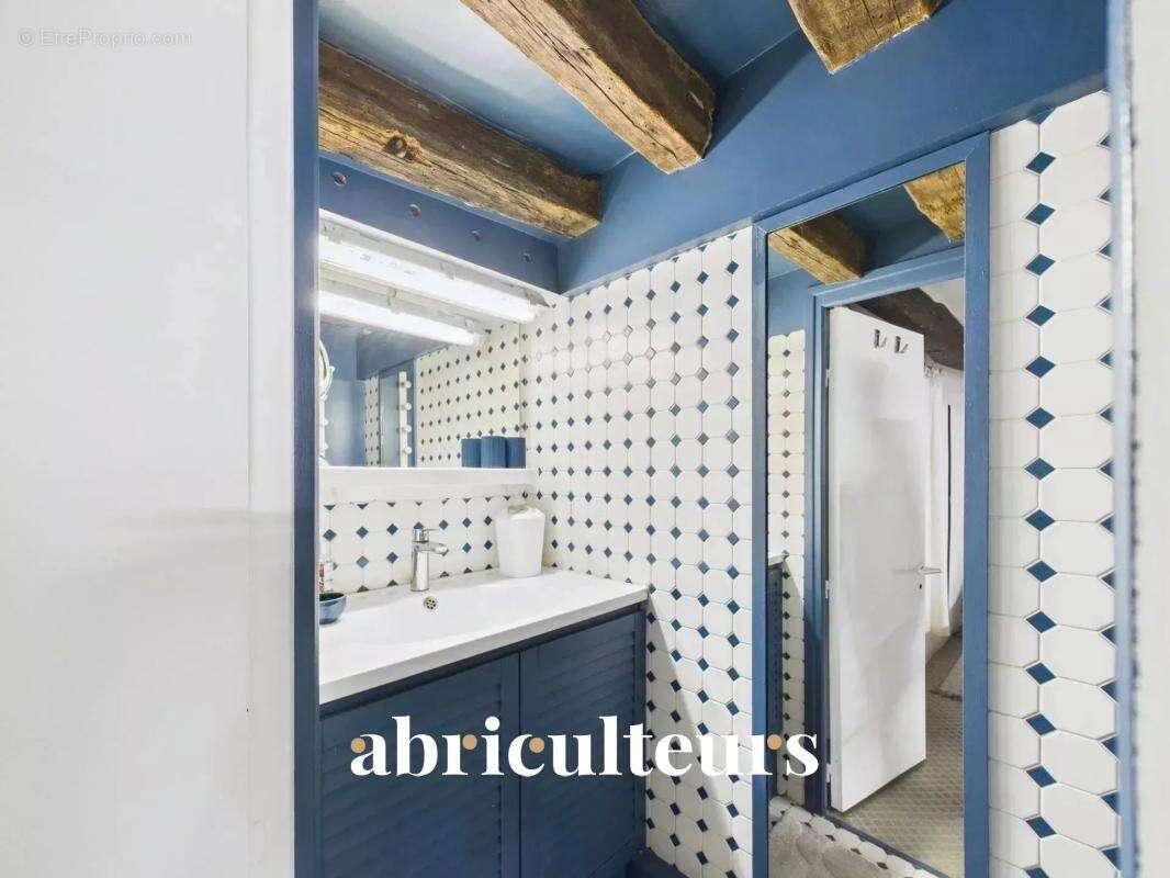 Appartement à PARIS-5E