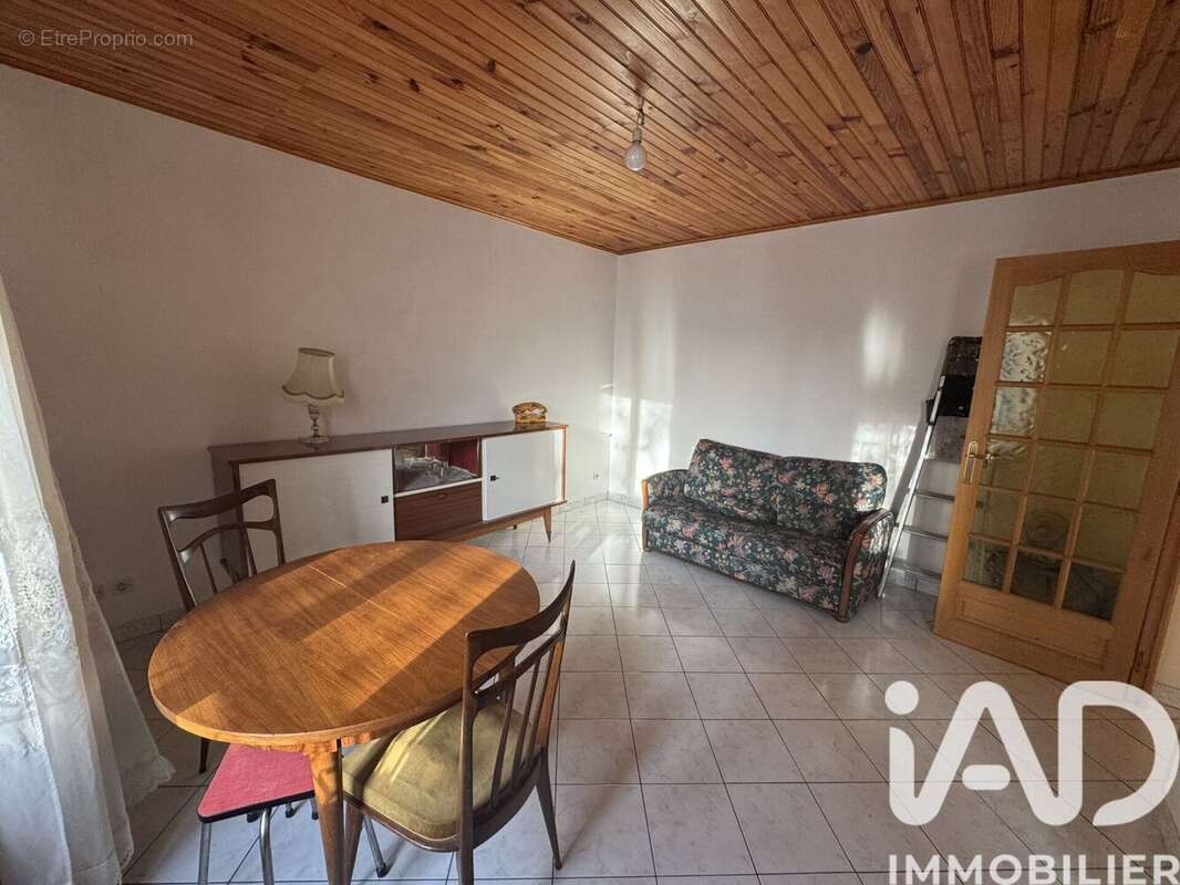 Photo 2 - Appartement à SAINT-MAUR-DES-FOSSES