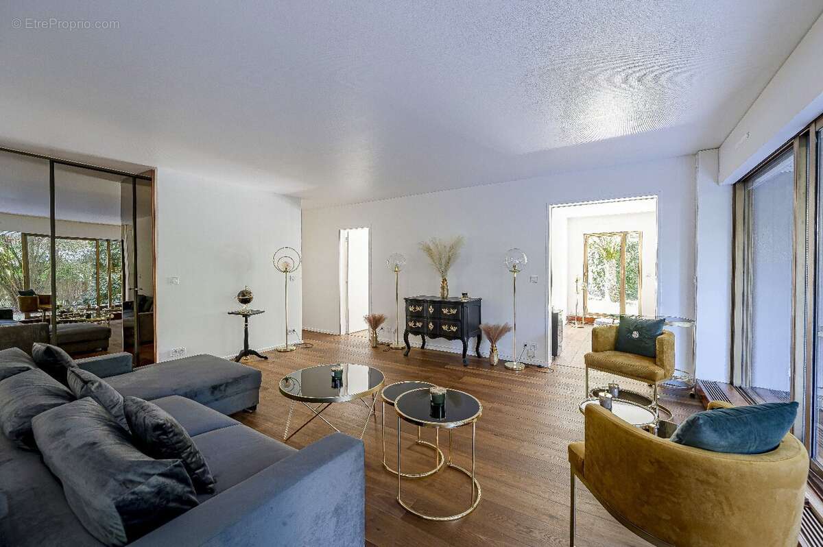 Appartement à LE CHESNAY