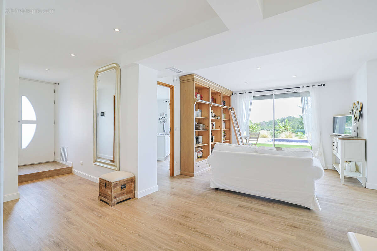 Maison à LA FARLEDE