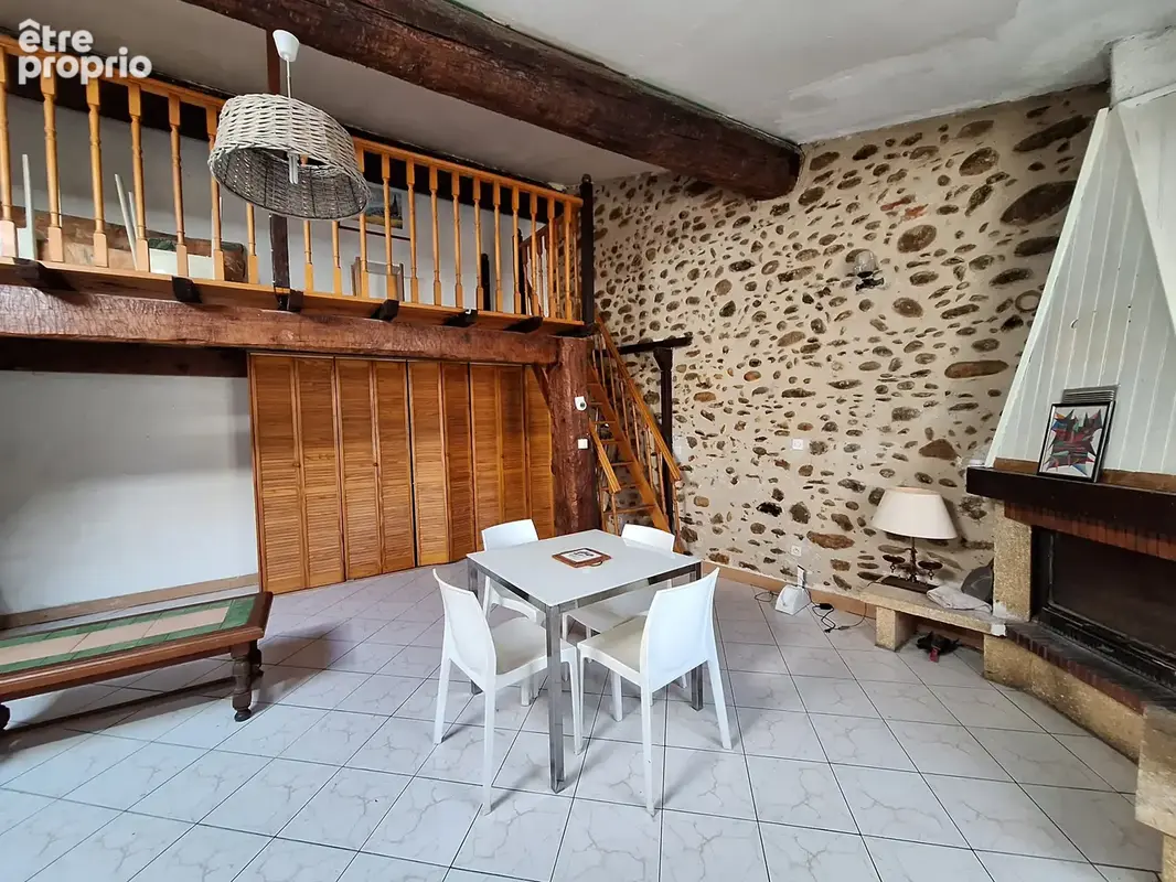 Maison de village 1 face avec grand garage - photo 6