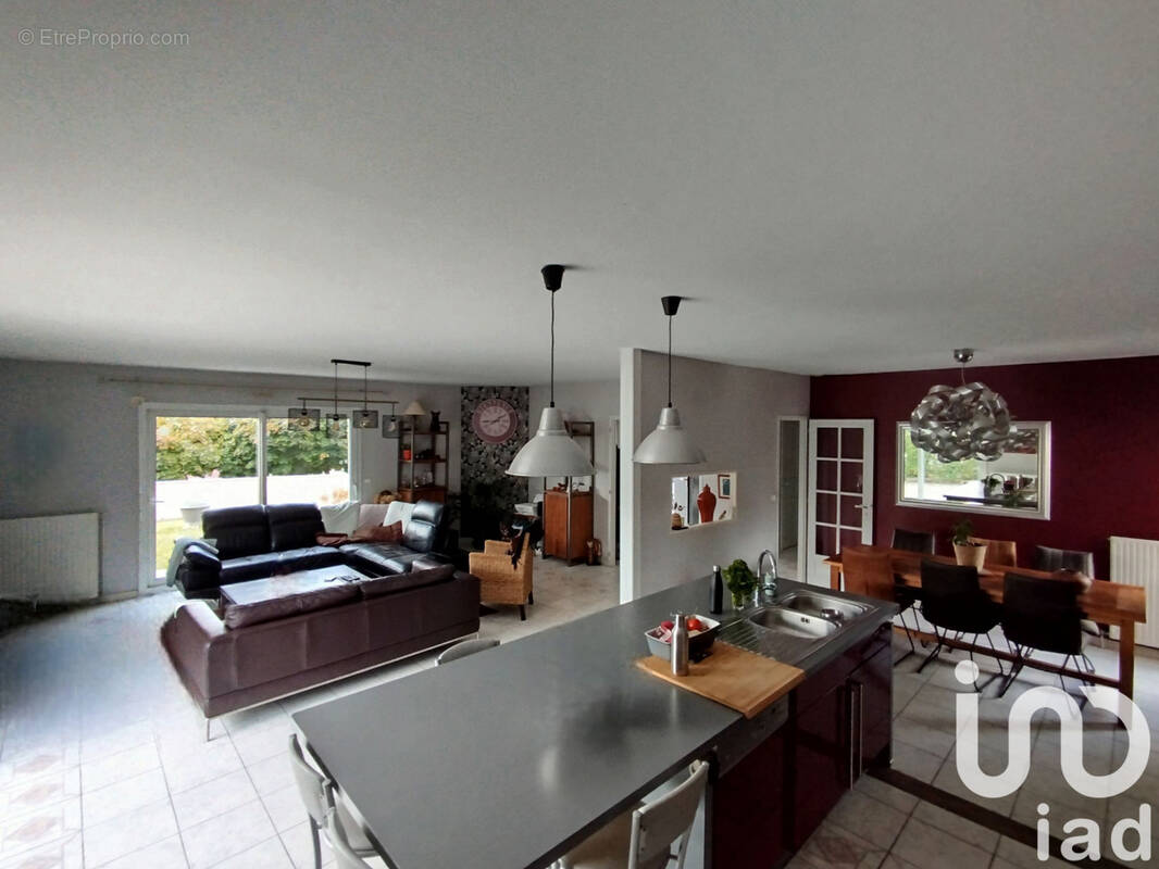 Photo 1 - Maison à BLANQUEFORT