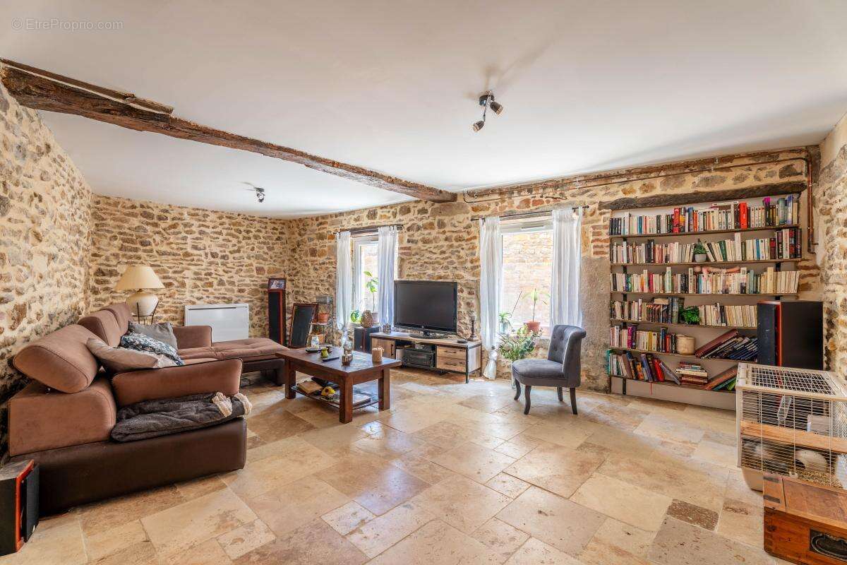 Maison à SAINT-GERMAIN-SUR-L&#039;ARBRESLE