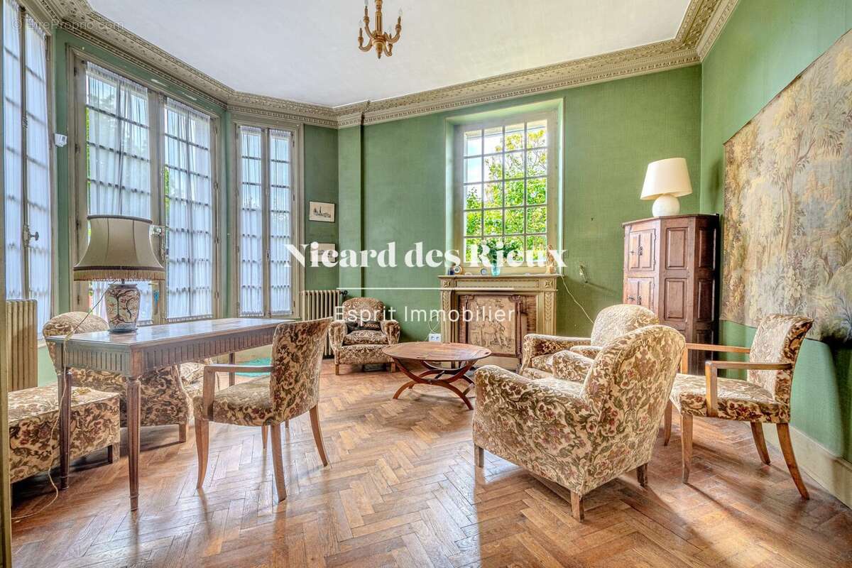 Maison à AIXE-SUR-VIENNE