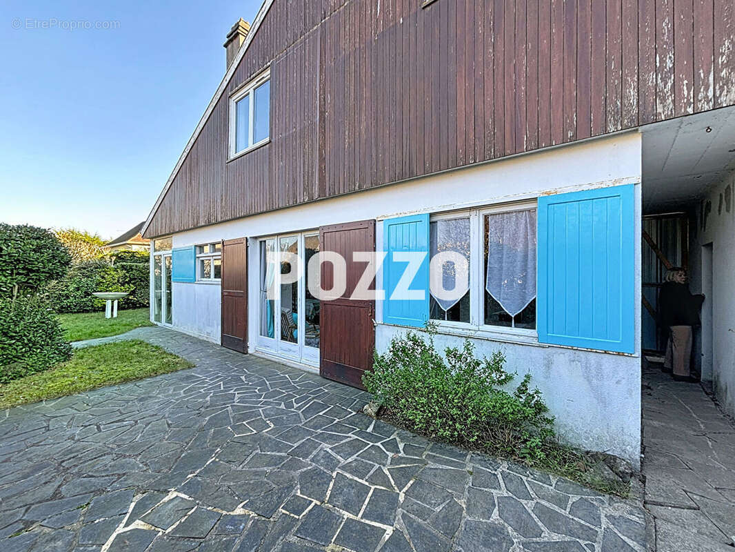 Maison à AGON-COUTAINVILLE