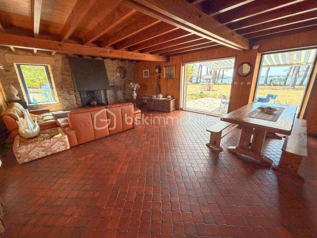 LOCOAL-MENDON - RARISSIME - Environnement Exceptionnel pour cette maison de 115 m2 au bord de la ria d'Etel - Sur plus de 4600 m - photo 5