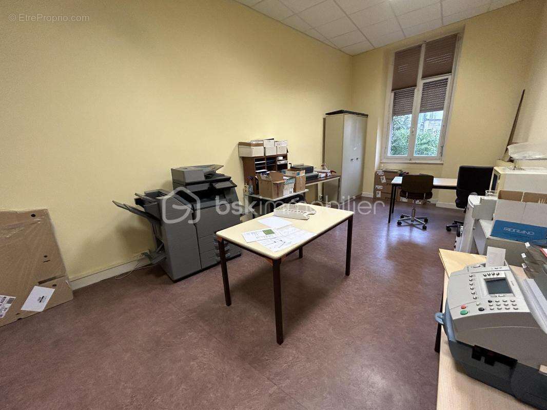 Ensemble immobilier - bureau ou habitation - parking - annexe - photo 5