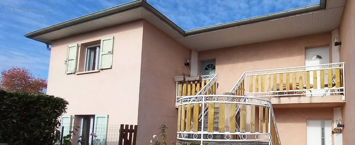 Appartement à CHARVIEU-CHAVAGNEUX