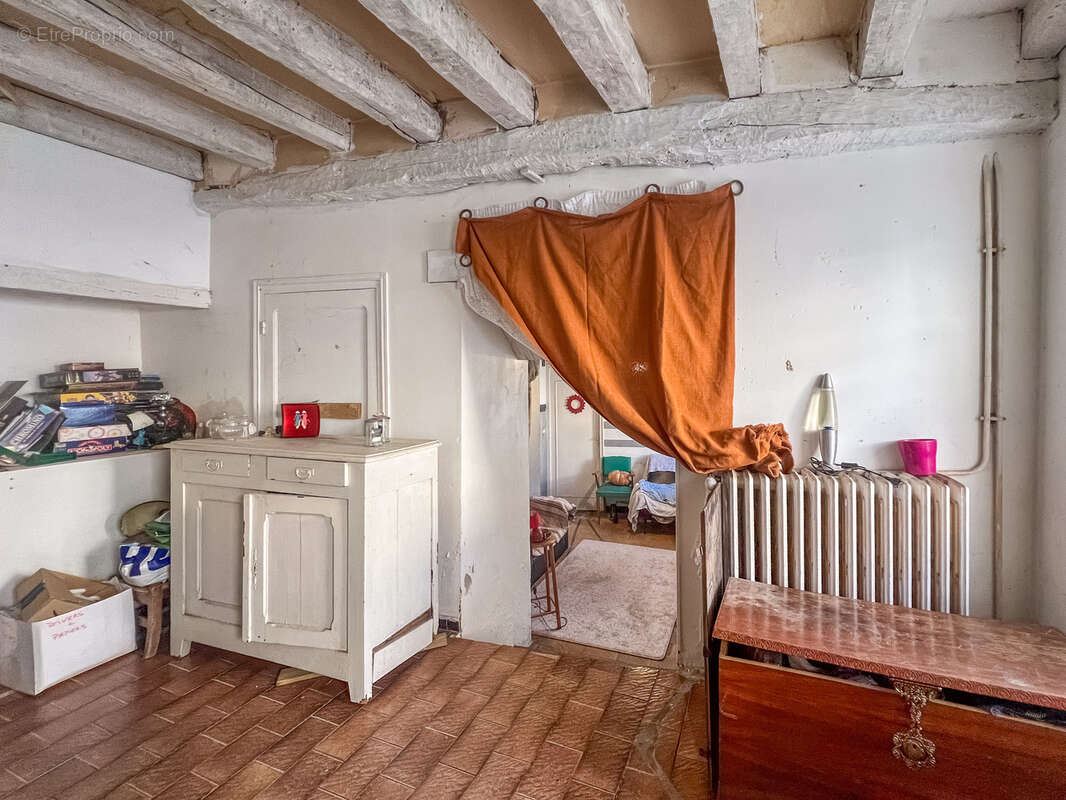 Maison à SALLES-DE-BELVES