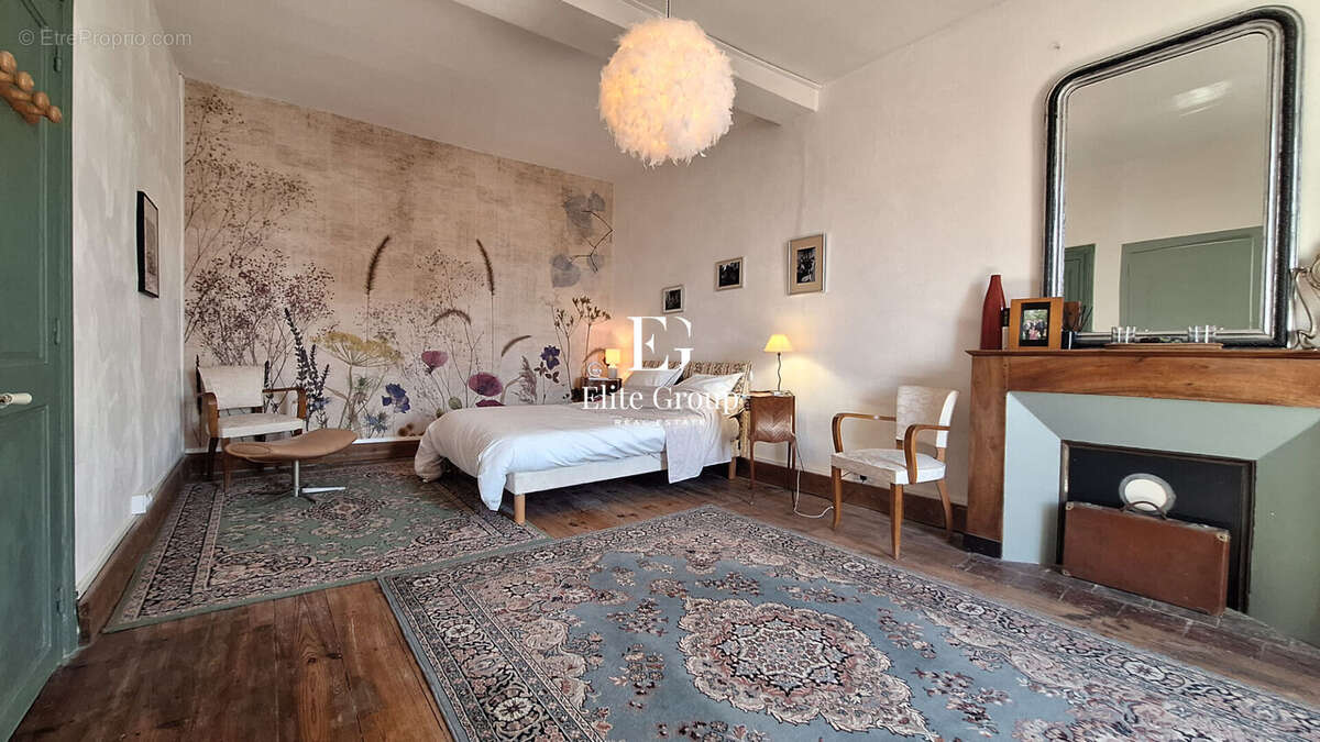 Maison à CHATEAUNEUF-SUR-CHARENTE