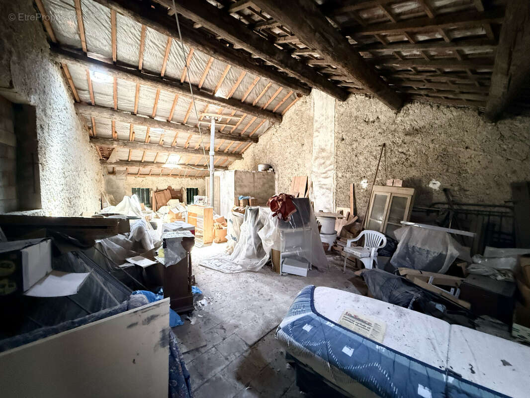 Maison à LESPIGNAN