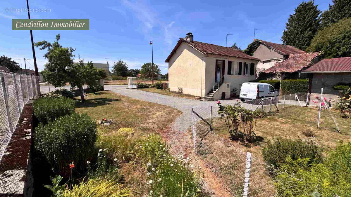 Maison à SAINT-DIZIER-LEYRENNE