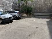 Parking à PARIS-11E