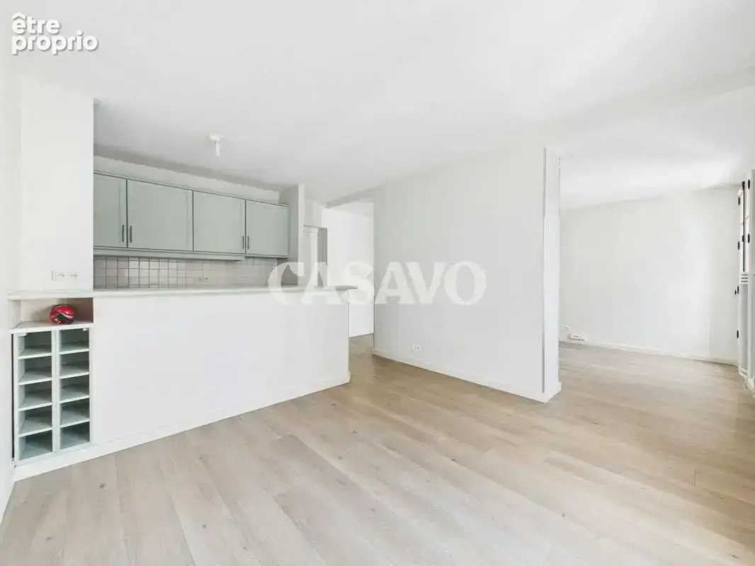 Vente Appartement 4 pièces de 79m² - 75011 Paris - photo 3