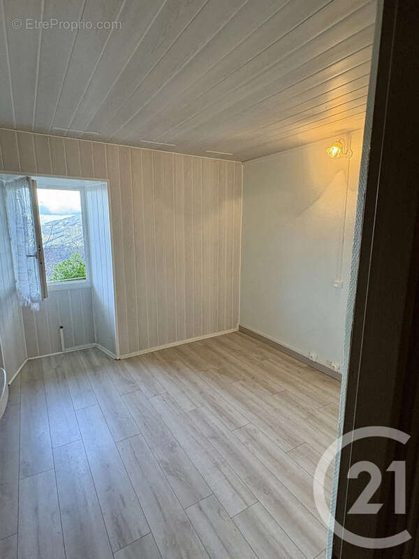 Appartement à SANTO-PIETRO-DI-TENDA