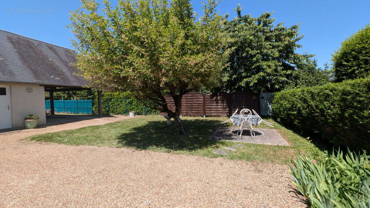 Maison 172 m² à Amboise  - photo 2