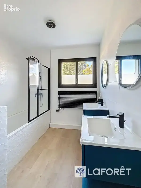 DARDILLY, Maison familiale avec piscine dans un environnement privilégié - photo 9
