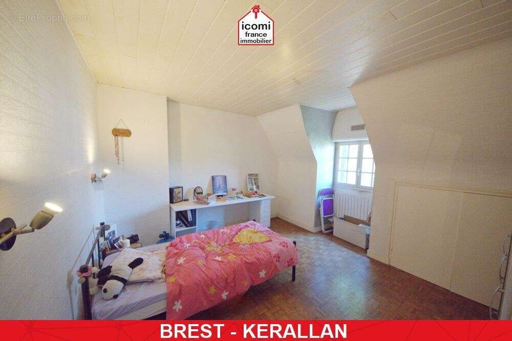 Finistere - brest (29200) - a vendre - maison 140m2 - 5 chambres - garage double - 1500 m2 de terrain - chaudiere de 2020 - poel - photo 9