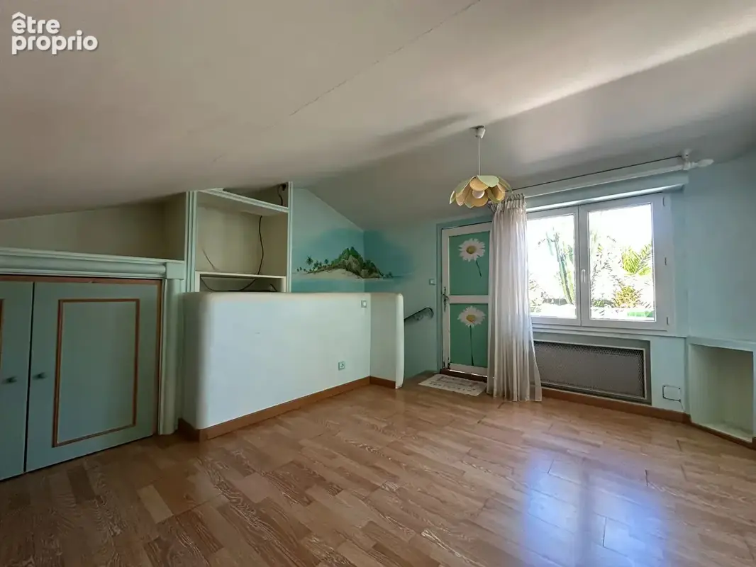 Maison de ville à Argelès Village  139 m² habitables avec extérieurs, stationnement et  fort potentiel - photo 11