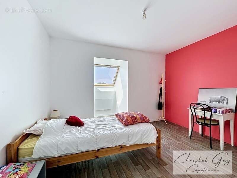 Grande maison familiale à vendre DPE B – 242 m², 8 chambres, terrain de 3 589 m² à 30 min du Mans (72) - photo 8