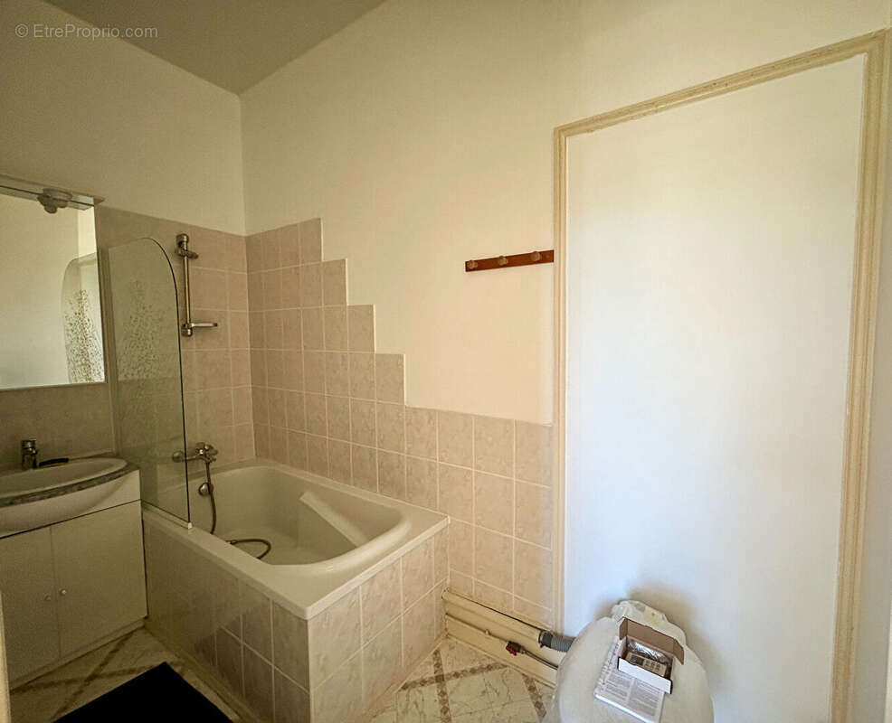 Maison à NERIS-LES-BAINS