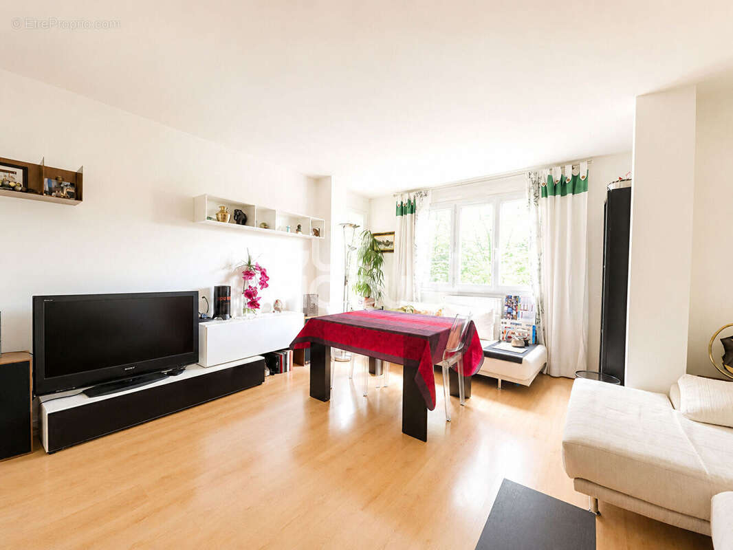 Appartement à FONTENAY-SOUS-BOIS