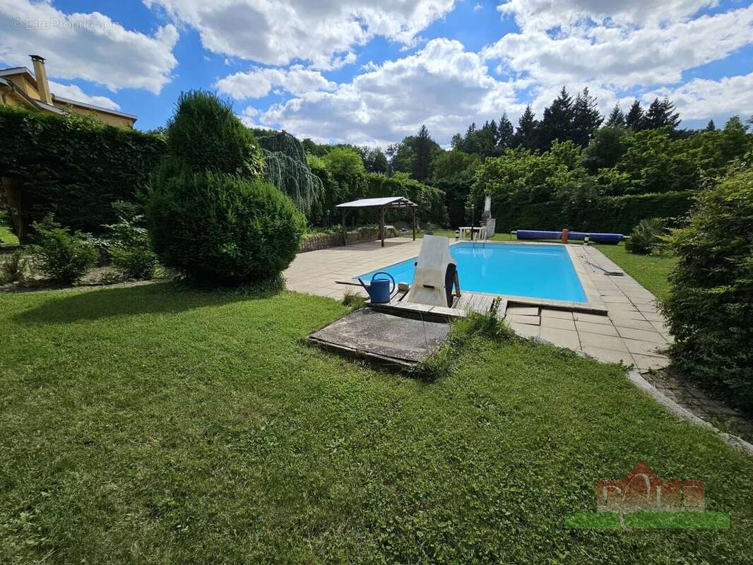 VIENNE Saint BENOIT, Terrain à bâtir de 2990 m² viabilisé - photo 2