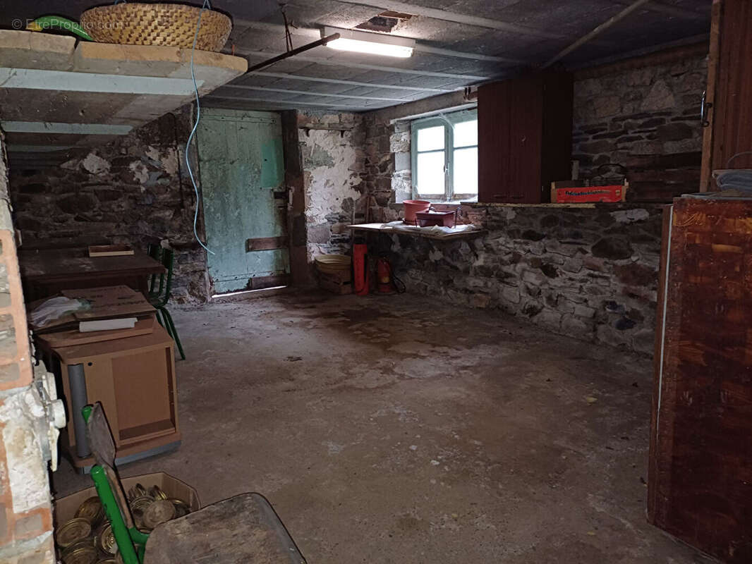 Maison à LACAPELLE-MARIVAL