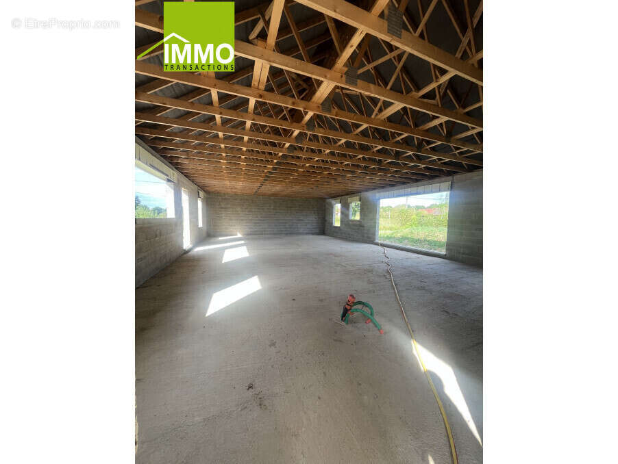 Maison à LONS-LE-SAUNIER