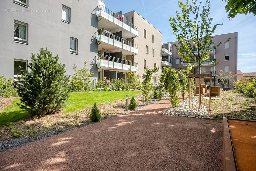 Appartement à RILLIEUX-LA-PAPE