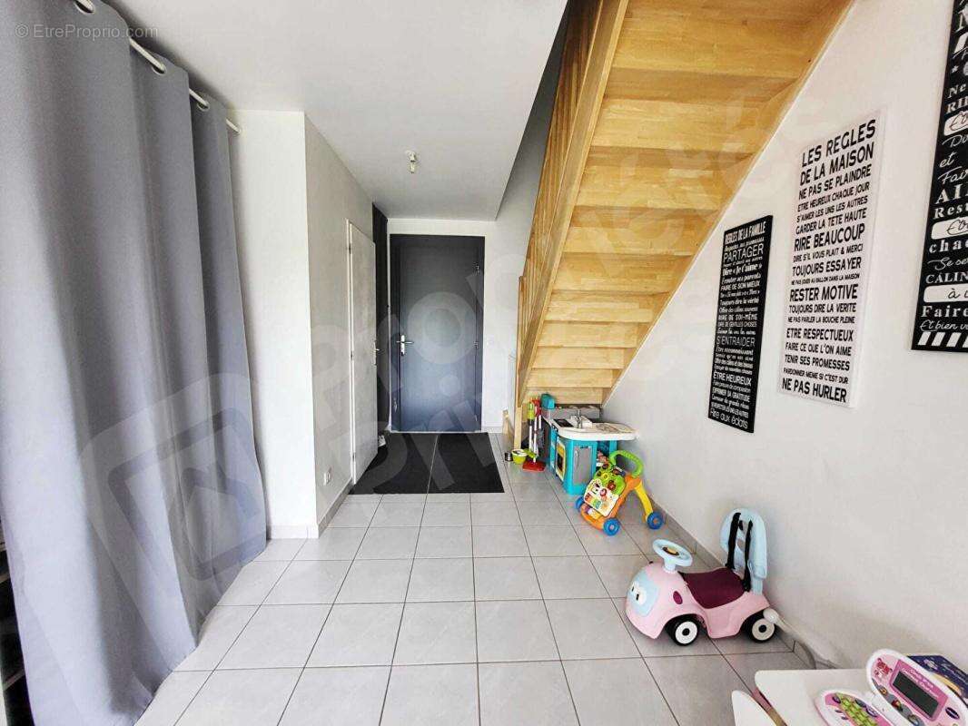 Maison à SERMAISES