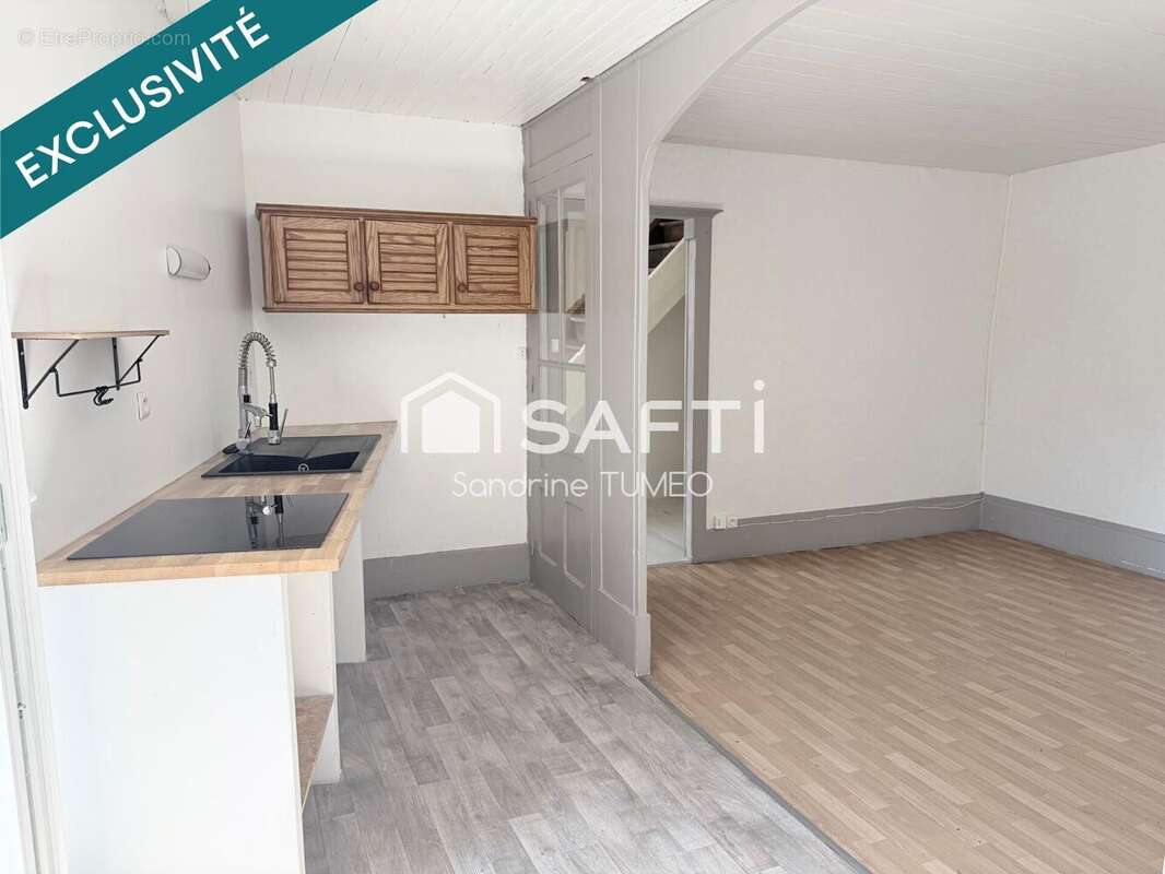 Appartement 160 m² à Sellieres  - photo 3