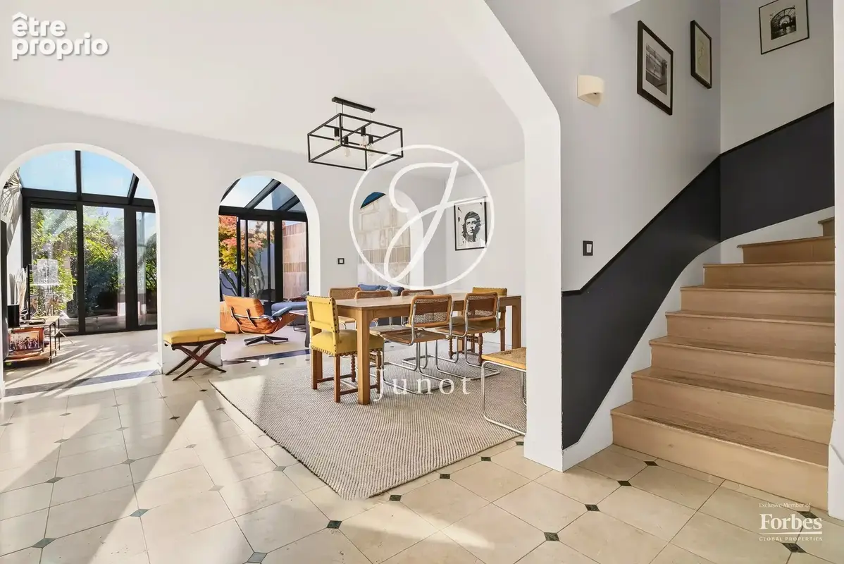 Suresnes - REPUBLIQUE- Maison 6 pièces - photo 9