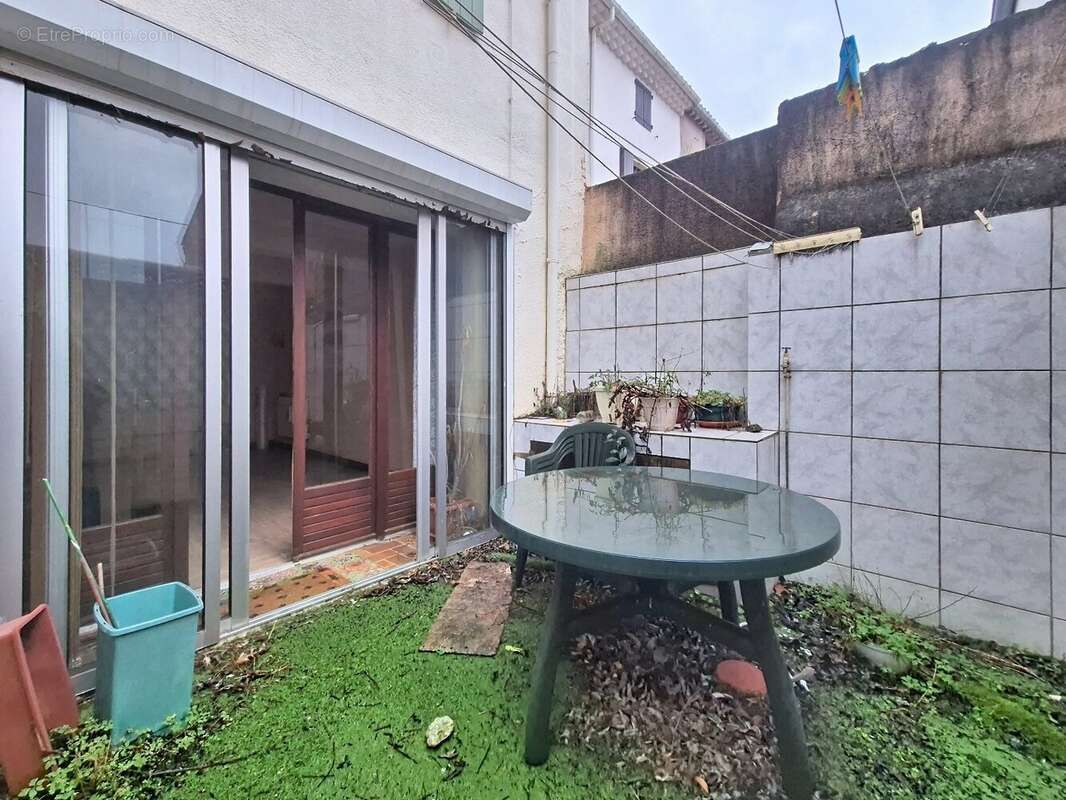 Maison à SAINT-CHINIAN