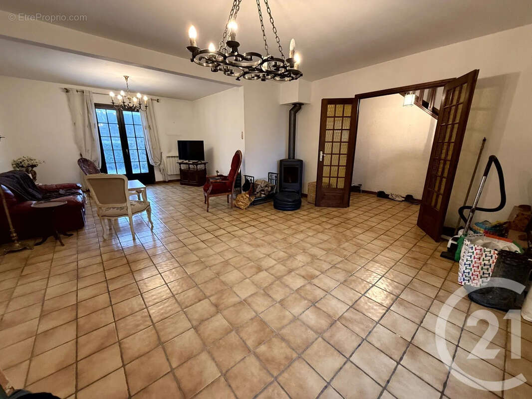 Maison à ESSIGNY-LE-GRAND