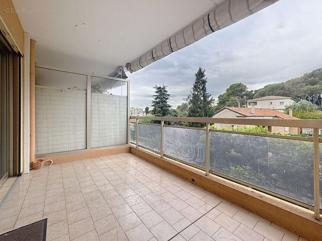 Appartement à LE CANNET