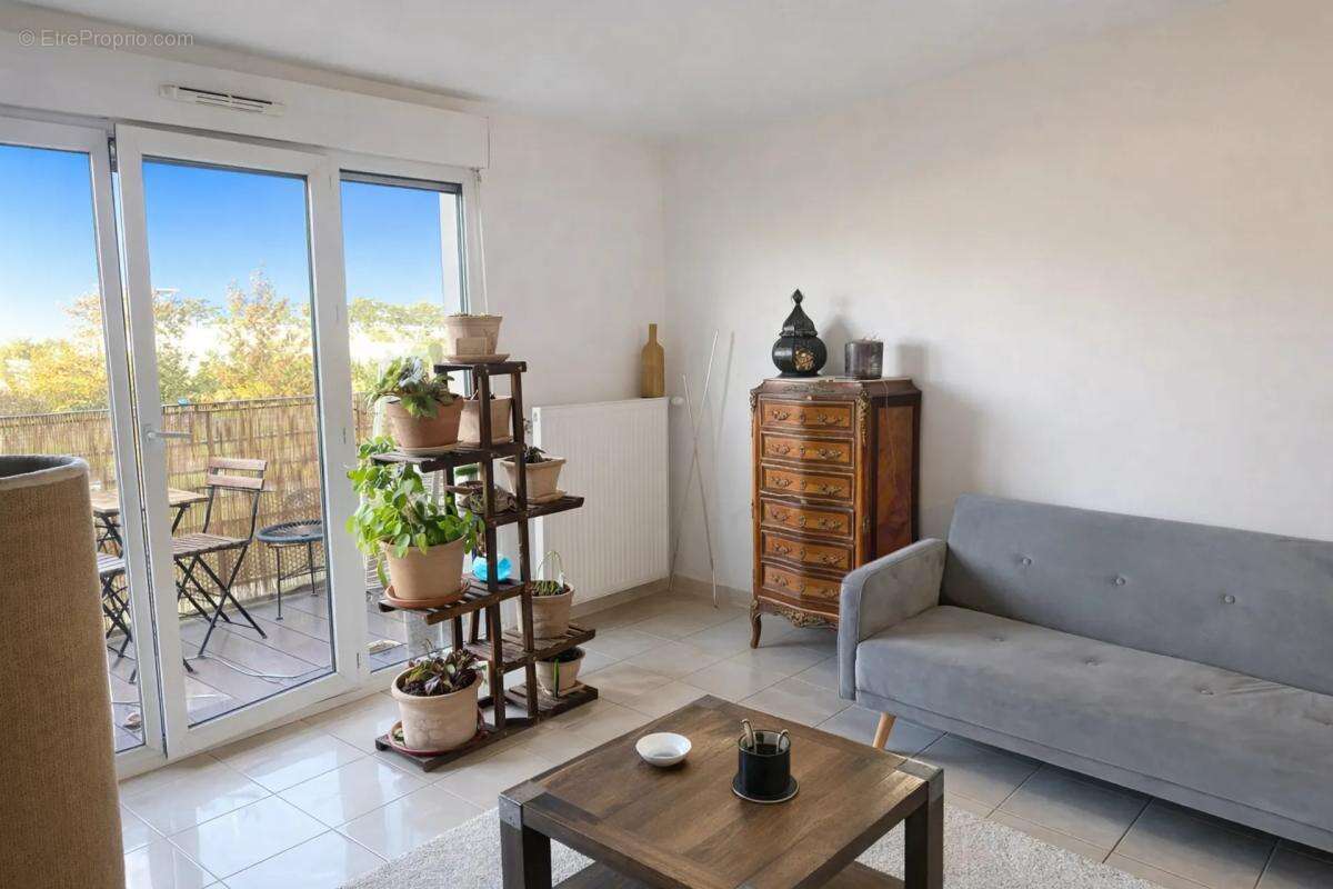 Appartement à FERRIERES-EN-BRIE