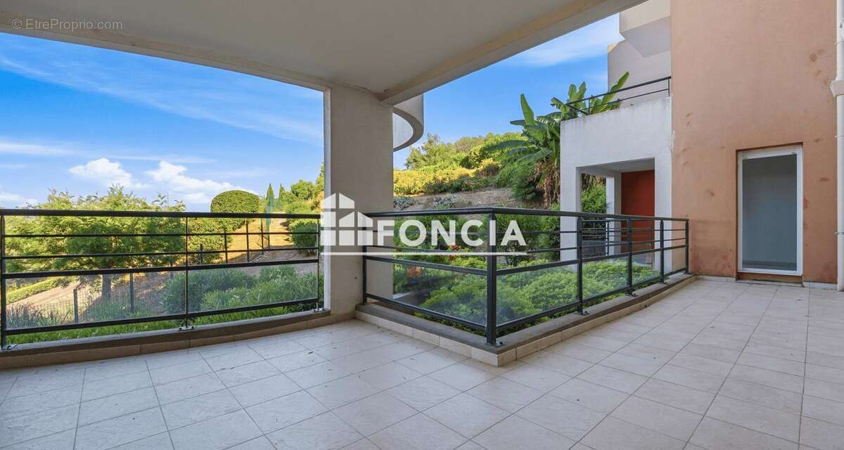 Appartement à MANDELIEU-LA-NAPOULE