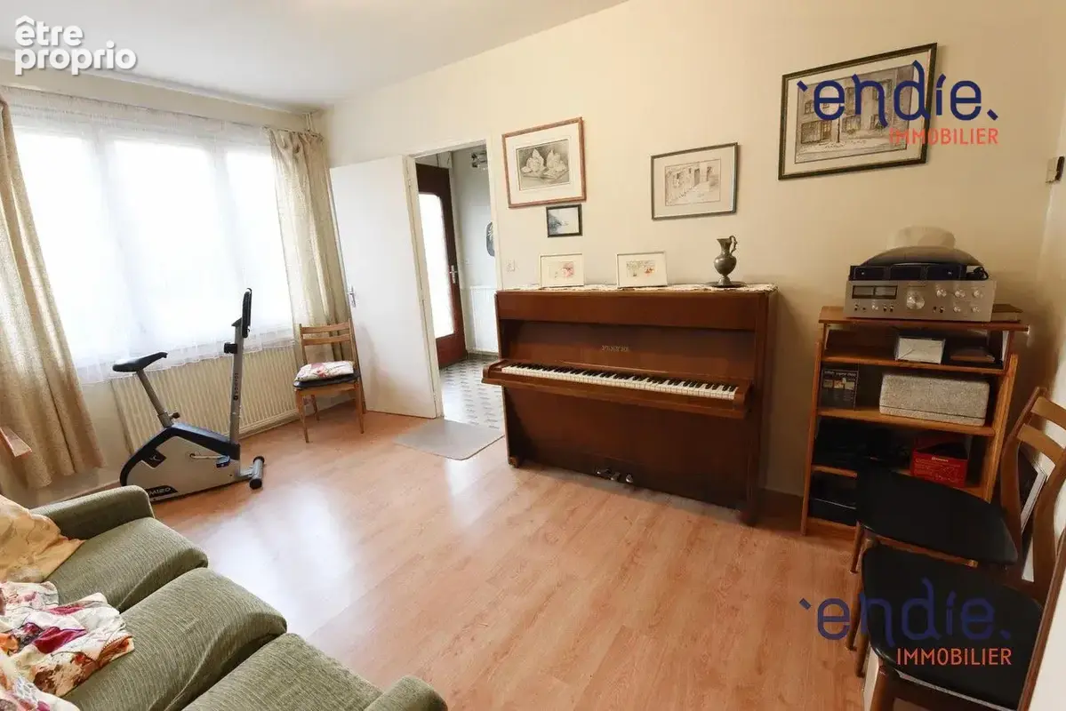 Maison 7 pièces 146 m² à vendre à Vierzon (18100) - photo 6