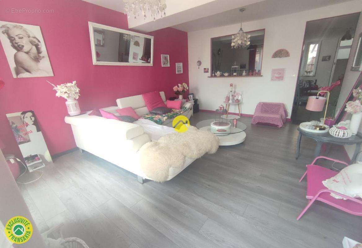 Commerce à VAILLY-SUR-SAULDRE