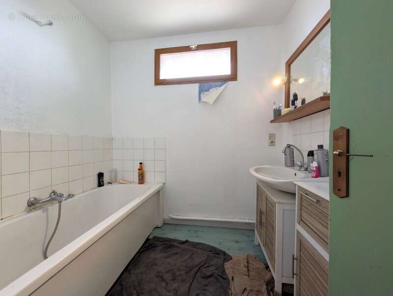 Maison à SAINT-BONNET-DE-CRAY