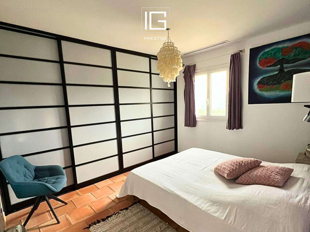 Maison à PLAN-DE-LA-TOUR