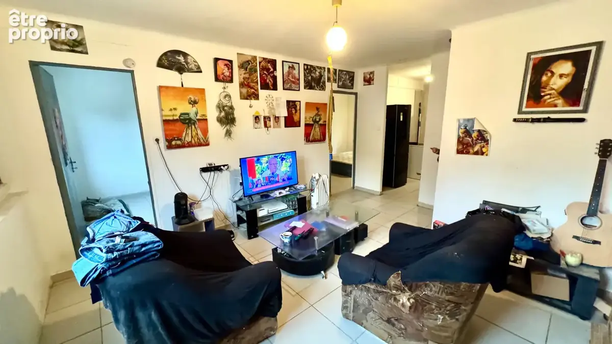 Trois appartements de type T3 à T4 avec garages , vendus loués. - photo 5