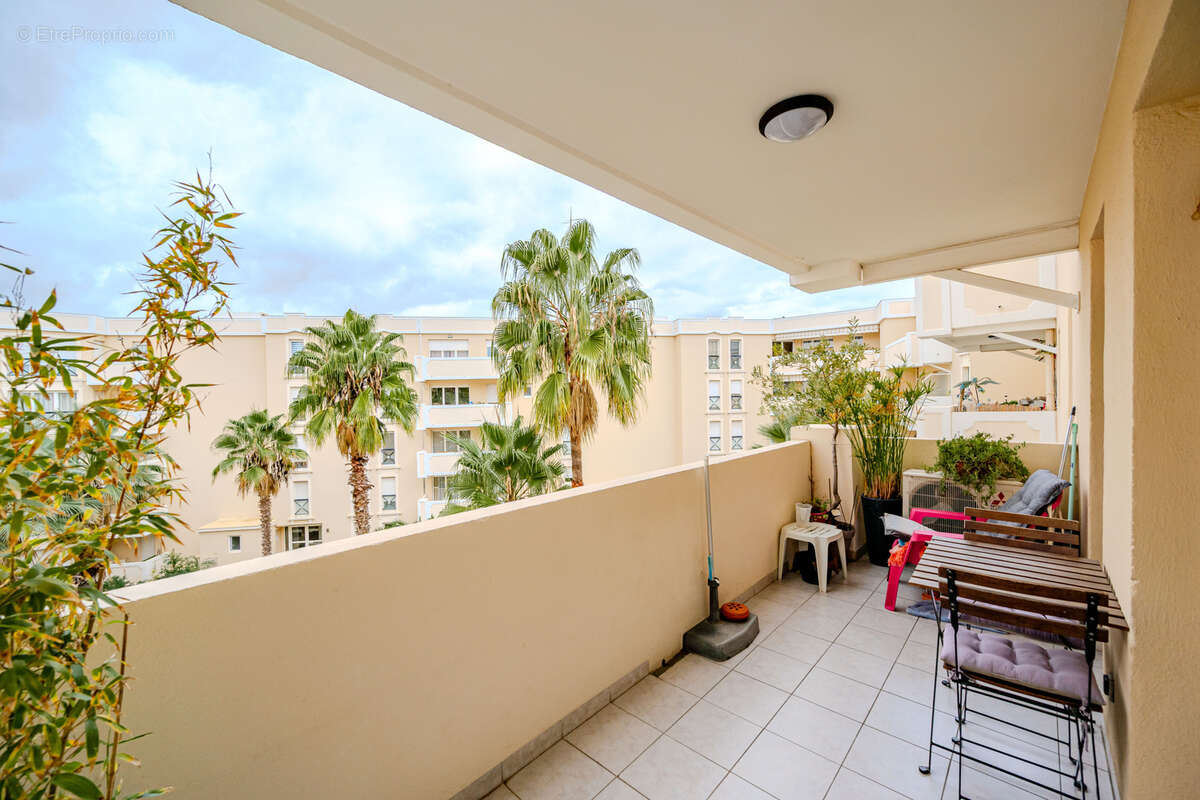 Appartement à HYERES