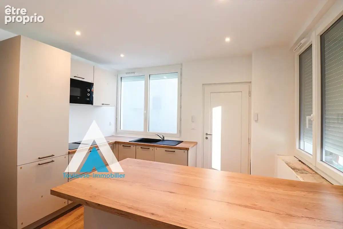 Immeuble de rapport - saint martin du touch - appartemenents - garages - local - photo 8