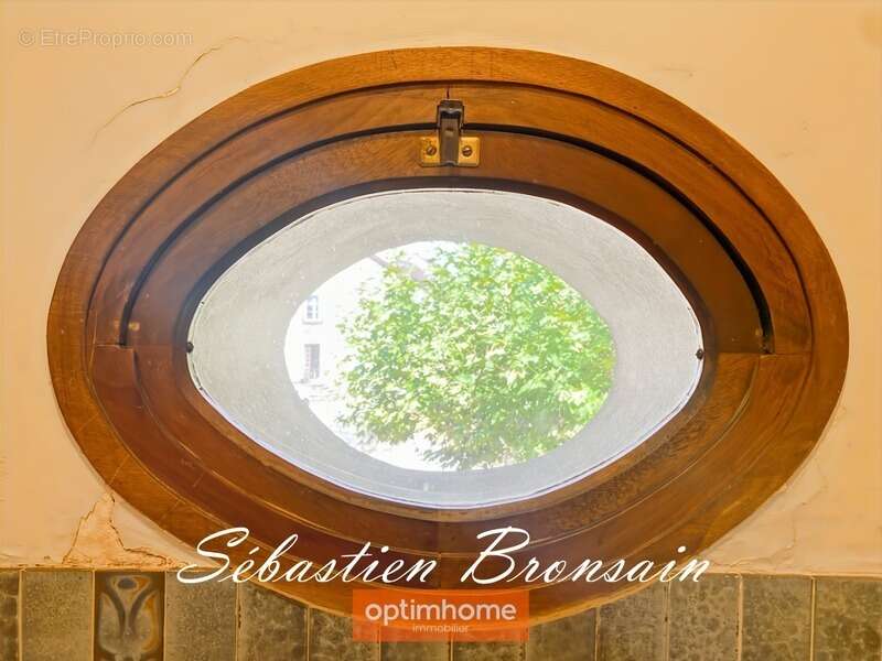 Maison à CHATEAU-CHALON