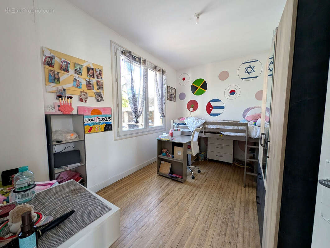 Maison à MONTREUIL-BELLAY